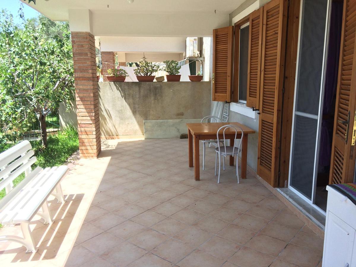 Casa Vacanze La Tuia Castellabate Exterior photo